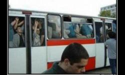 Общественный транспорт сближает